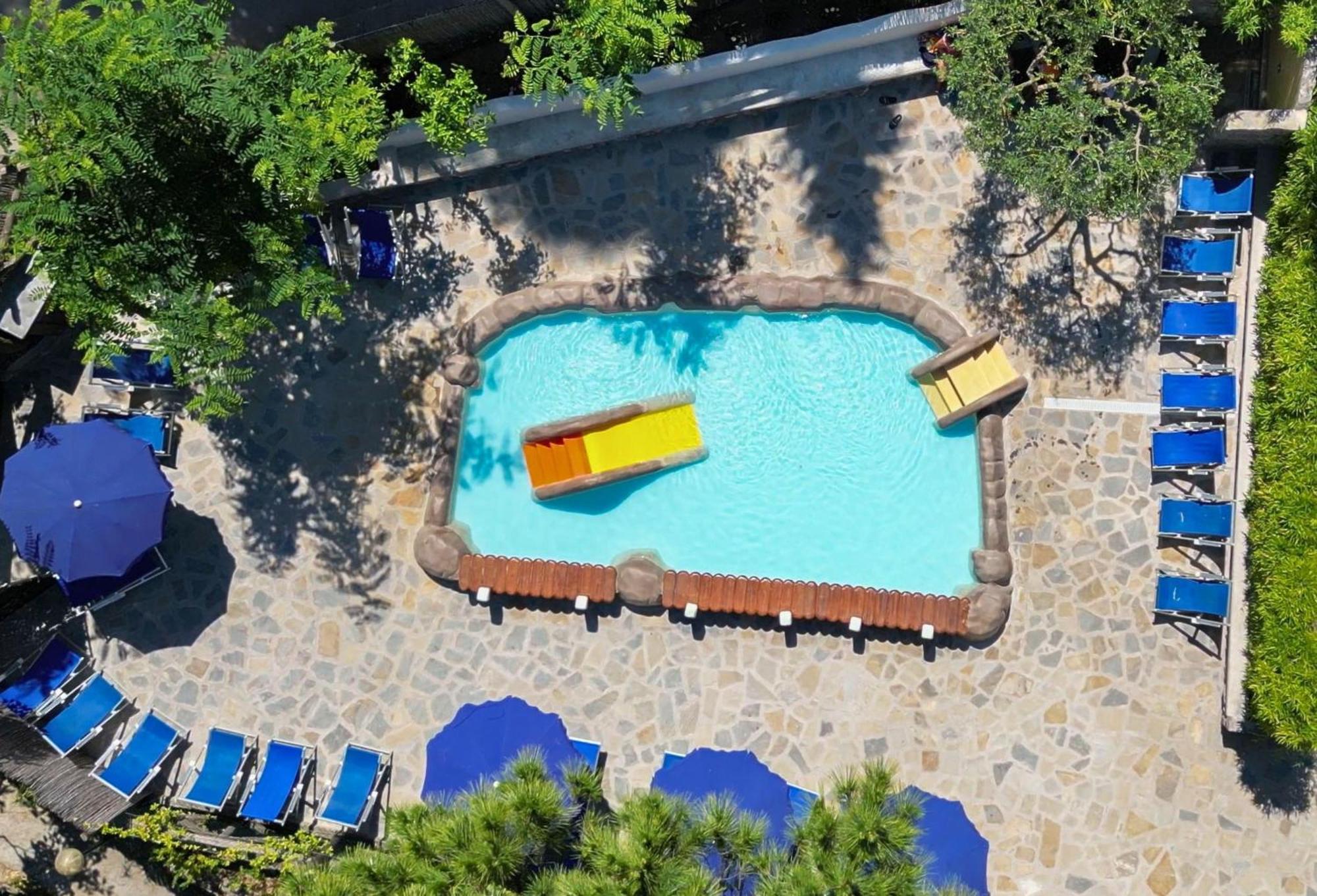 Village Camping Santa Fortunata - Campogaio Sorrent Exterior foto