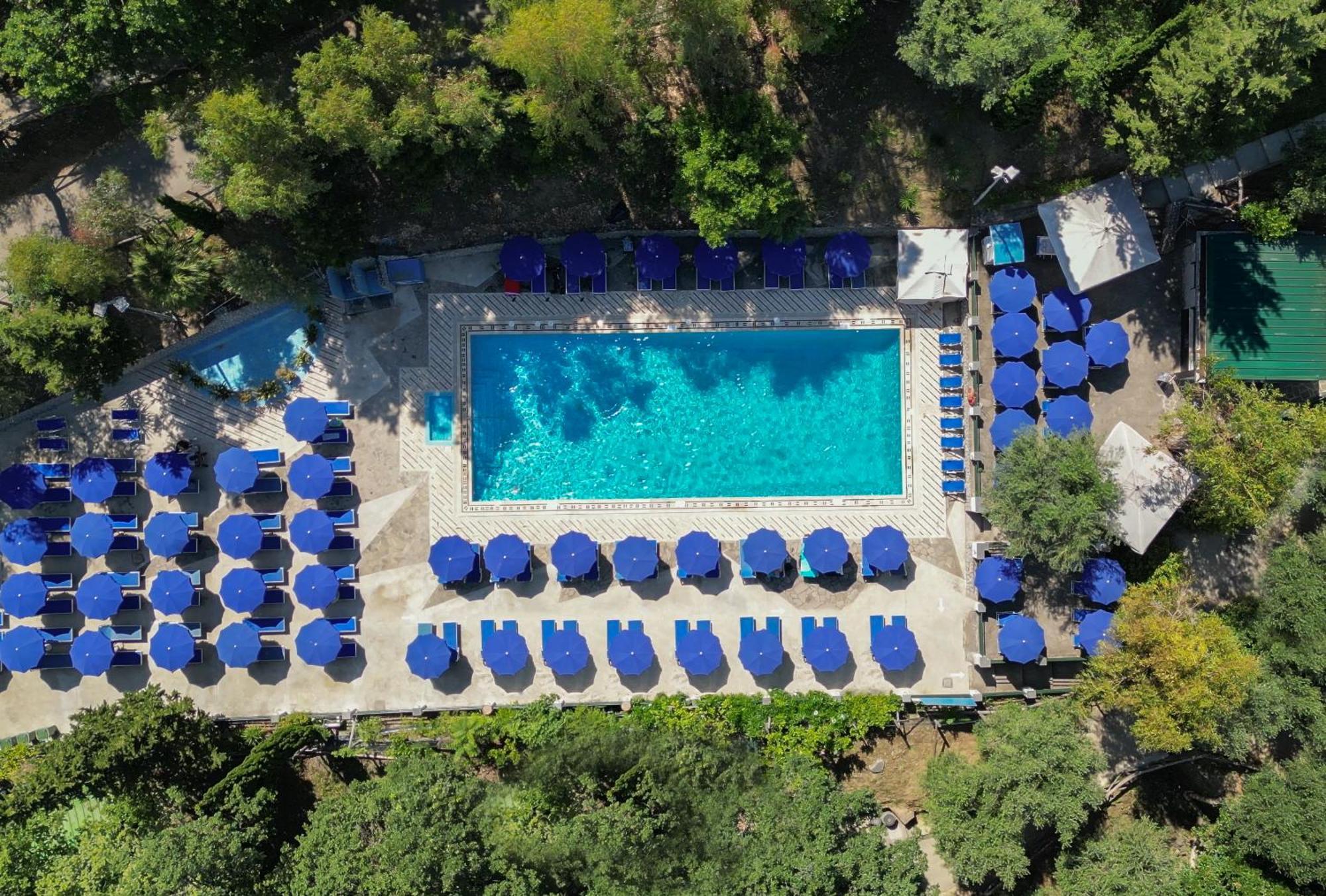 Village Camping Santa Fortunata - Campogaio Sorrent Exterior foto